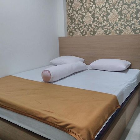 Grha Raf Homestay Makale Esterno foto