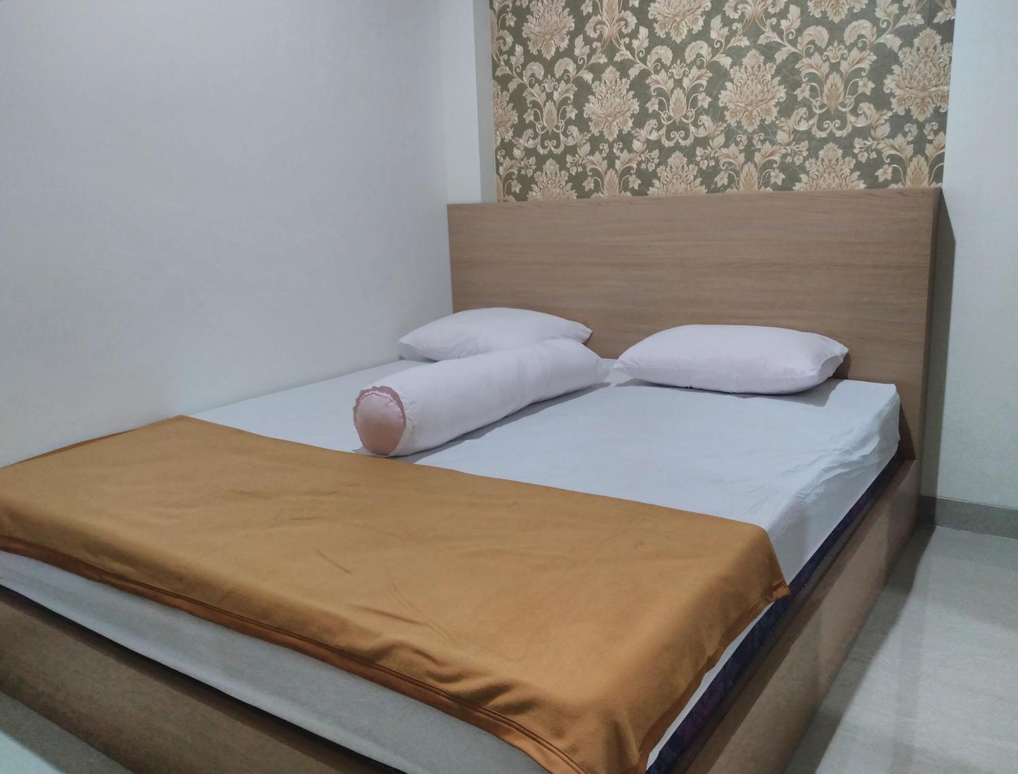 Grha Raf Homestay Makale Esterno foto
